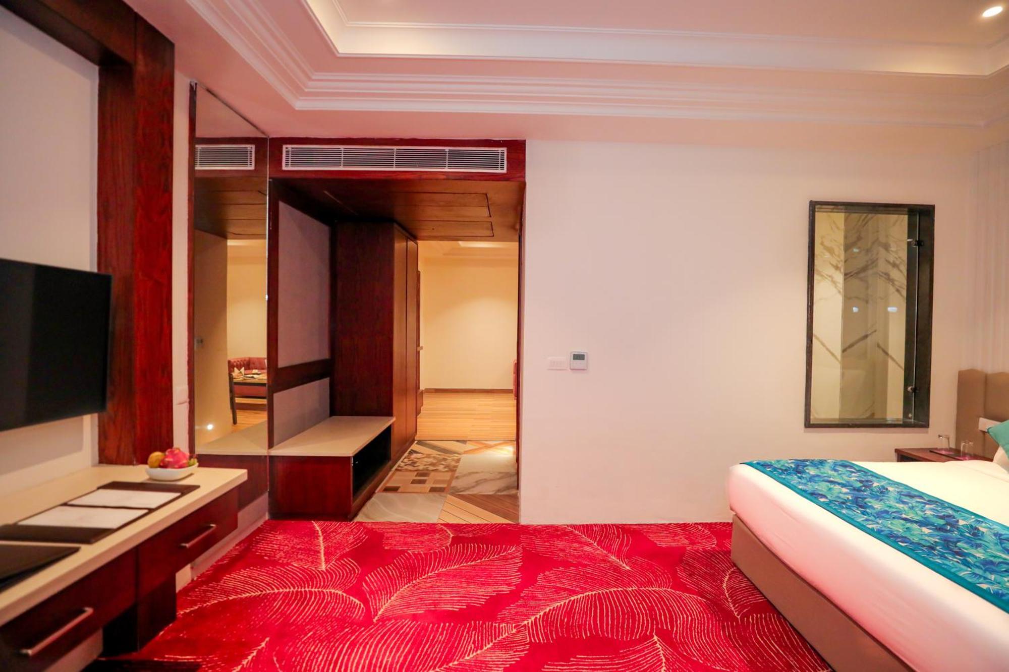 Regenta Place Phagwara By Royal Orchid Hotels Limited 외부 사진